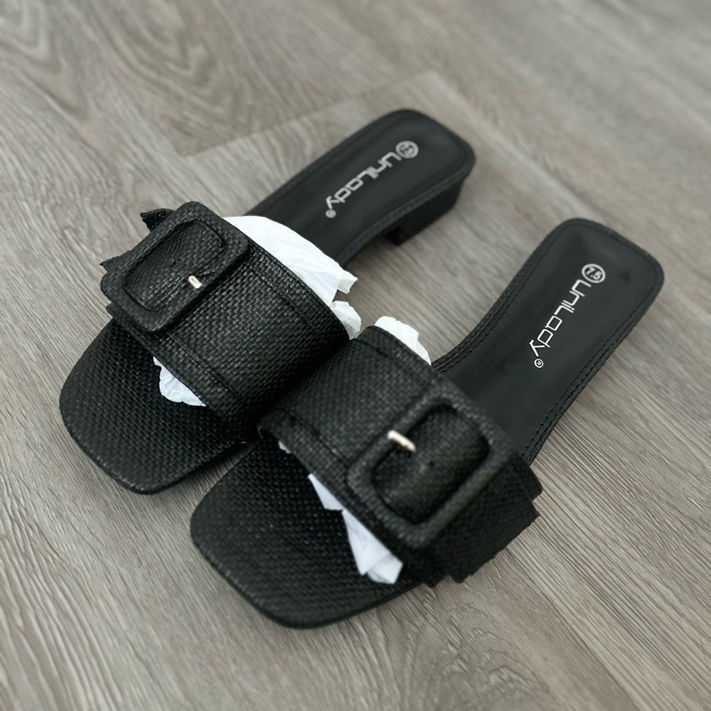 Black Women's Slide Sandals